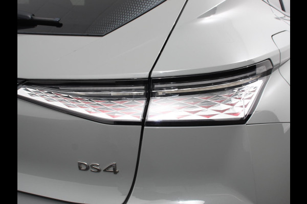 DS DS 4 1.2 PureTech Automaat Rivoli Cross Panoramadak Focal Audio Full LED Leder 360 Camera Adaptive Cruise Head Up Display