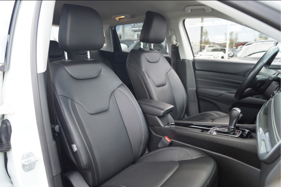 Jeep Compass 4xe 240 Plug-in Hybrid Electric S | Winterpack | Lederen bekleding | 19" lichtmetalen velgen | Apple/Android Carplay