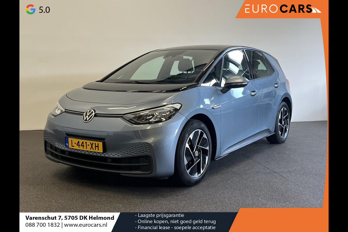 Volkswagen ID.3 Life 58 kWh Climate control Navigatie Cruise control adaptive Parkeersensoren voor + achter LED Voorstoelen verwarmd Apple Carplay/ Android Auto Volkswagen ID.3 Life 58 kWh Climate control Navigatie Cruise control adaptive Parkeersensoren voor + achter LED Voorstoelen verwarmd Apple Carplay/ Android Auto