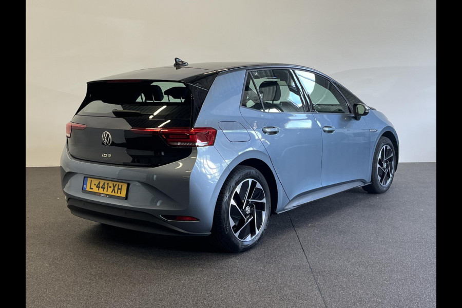 Volkswagen ID.3 Life 58 kWh Climate control Navigatie Cruise control adaptive Parkeersensoren voor + achter LED Voorstoelen verwarmd Apple Carplay/ Android Auto