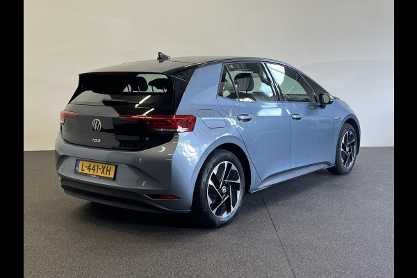 Volkswagen ID.3 Life 58 kWh Climate control Navigatie Cruise control adaptive Parkeersensoren voor + achter LED Voorstoelen verwarmd Apple Carplay/ Android Auto