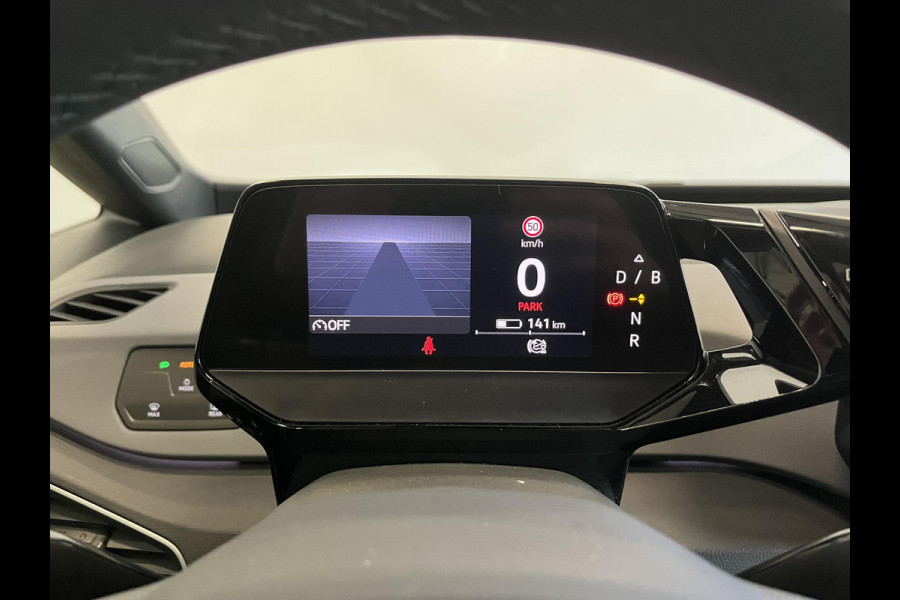 Volkswagen ID.3 Life 58 kWh Climate control Navigatie Cruise control adaptive Parkeersensoren voor + achter LED Voorstoelen verwarmd Apple Carplay/ Android Auto