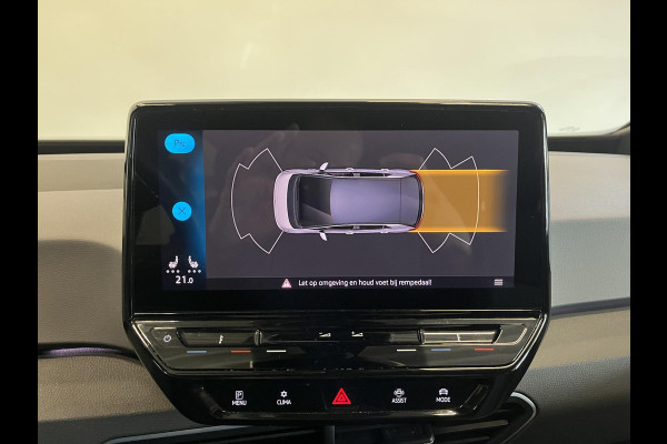 Volkswagen ID.3 Life 58 kWh Climate control Navigatie Cruise control adaptive Parkeersensoren voor + achter LED Voorstoelen verwarmd Apple Carplay/ Android Auto
