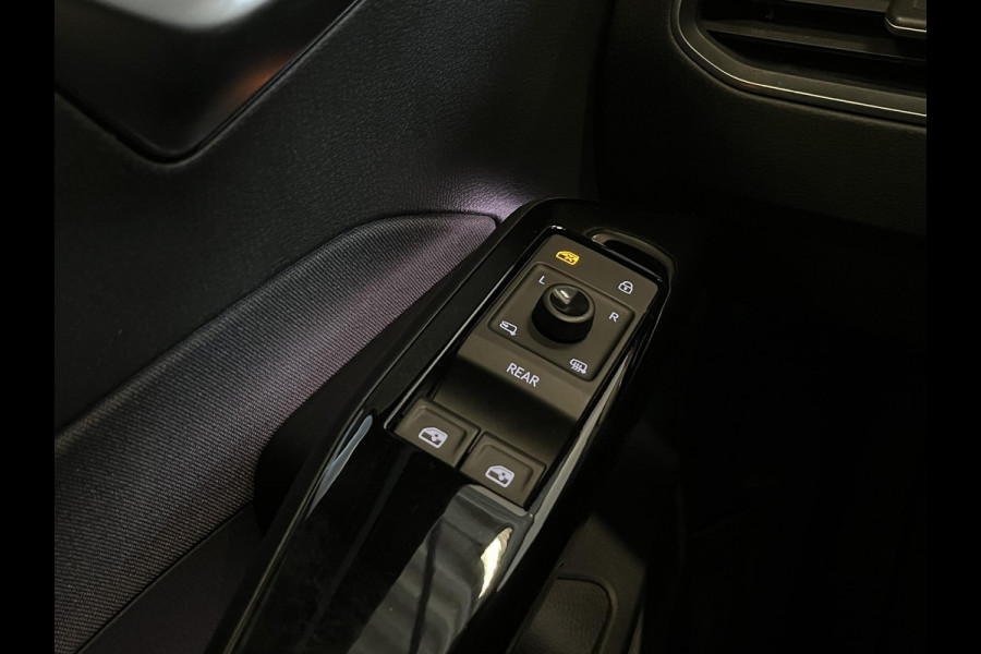 Volkswagen ID.3 Life 58 kWh Climate control Navigatie Cruise control adaptive Parkeersensoren voor + achter LED Voorstoelen verwarmd Apple Carplay/ Android Auto