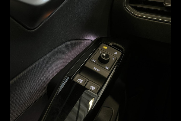 Volkswagen ID.3 Life 58 kWh Climate control Navigatie Cruise control adaptive Parkeersensoren voor + achter LED Voorstoelen verwarmd Apple Carplay/ Android Auto