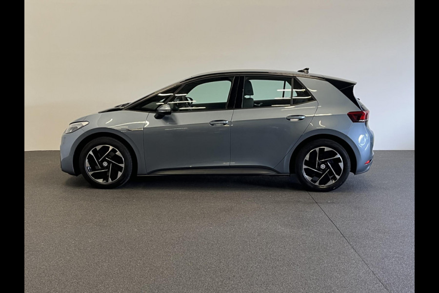 Volkswagen ID.3 Life 58 kWh Climate control Navigatie Cruise control adaptive Parkeersensoren voor + achter LED Voorstoelen verwarmd Apple Carplay/ Android Auto