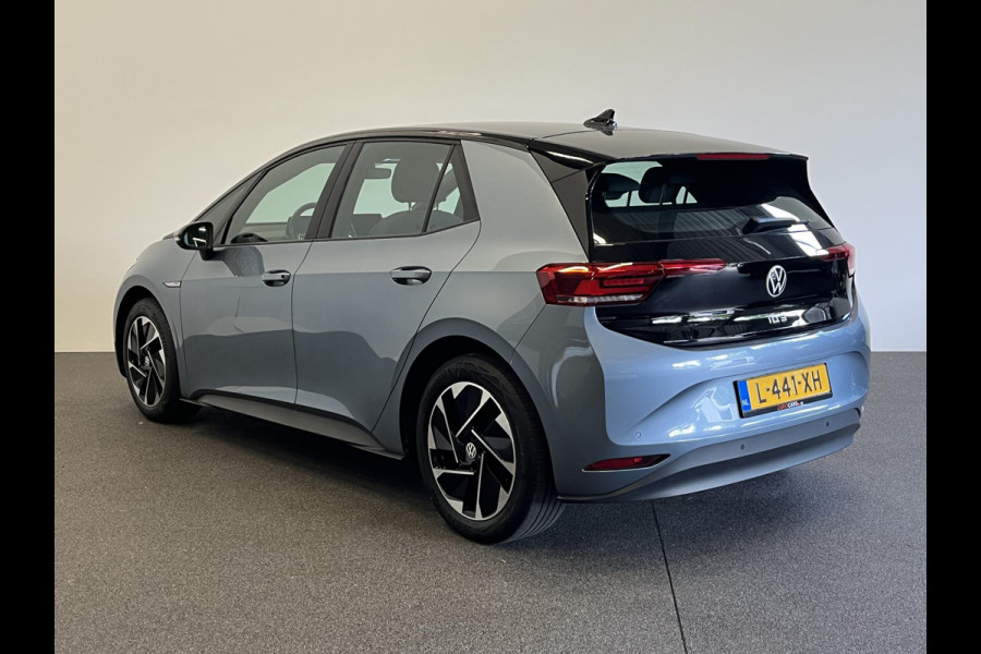 Volkswagen ID.3 Life 58 kWh Climate control Navigatie Cruise control adaptive Parkeersensoren voor + achter LED Voorstoelen verwarmd Apple Carplay/ Android Auto