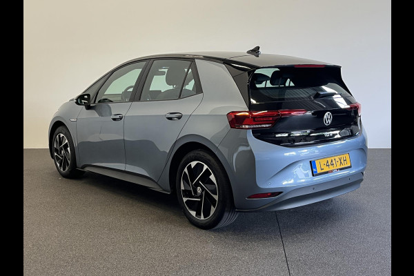 Volkswagen ID.3 Life 58 kWh Climate control Navigatie Cruise control adaptive Parkeersensoren voor + achter LED Voorstoelen verwarmd Apple Carplay/ Android Auto