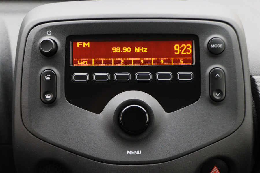 Toyota Aygo 1.0 VVT-i x-fun 5-Deurs, LED, Airco, Bluetooth, Elektr. Pakket