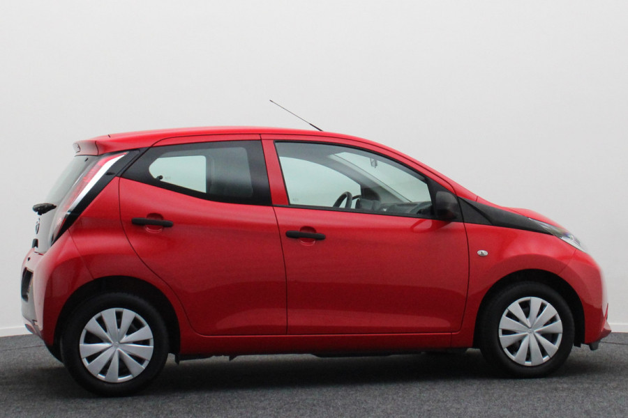 Toyota Aygo 1.0 VVT-i x-fun 5-Deurs, LED, Airco, Bluetooth, Elektr. Pakket