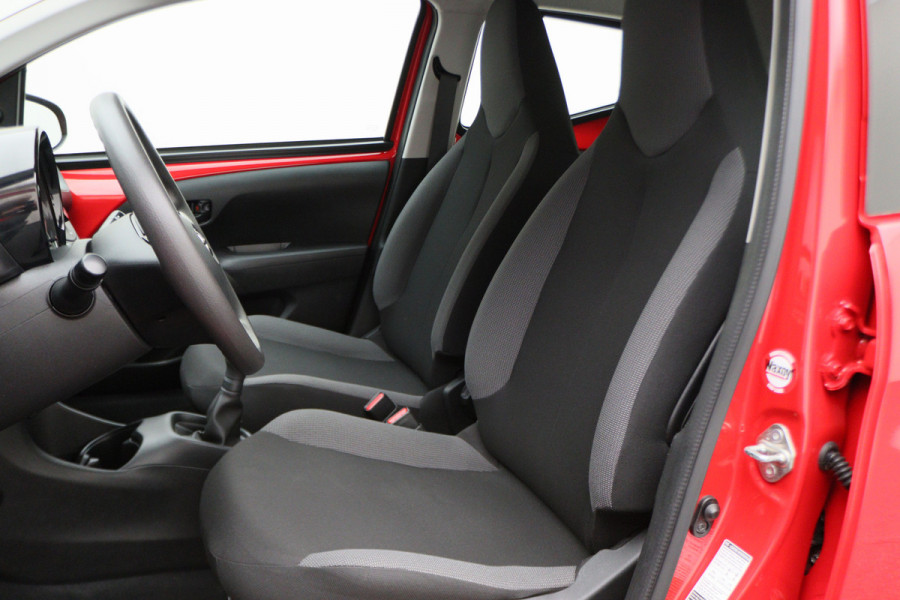 Toyota Aygo 1.0 VVT-i x-fun 5-Deurs, LED, Airco, Bluetooth, Elektr. Pakket