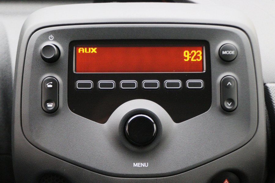 Toyota Aygo 1.0 VVT-i x-fun 5-Deurs, LED, Airco, Bluetooth, Elektr. Pakket