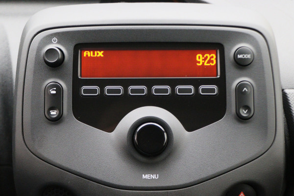 Toyota Aygo 1.0 VVT-i x-fun 5-Deurs, LED, Airco, Bluetooth, Elektr. Pakket