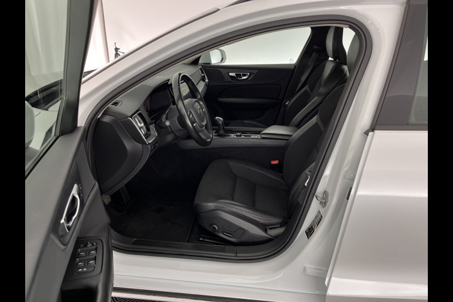 Volvo V60 2.0 D4 Momentum Maxton-Design *FULL-LED | LEATHER-MICROFIBRE | DIGI-COCKPIT | NAVI-FULLMAP | HEATED-COMFORTSEATS | ECC | PDC | CRUISE | LANE-ASSIST | CARPLAY | 20''ALU *