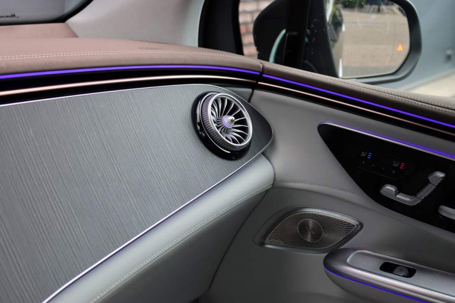 Mercedes-Benz EQE SUV 350+ AMG Line 96 kWh | Achterasbesturing | Distronic+ | Stoelventilatie | HUD | Nappa Leder | Memory | Digital Light | Panoramadak | Burmester | Surround Camera |