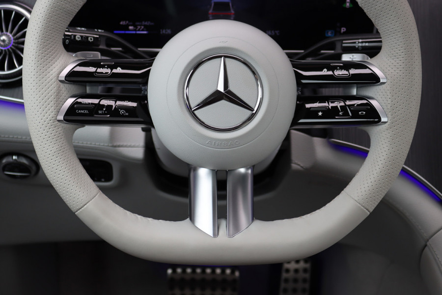 Mercedes-Benz EQE SUV 350+ AMG Line 96 kWh | Achterasbesturing | Distronic+ | Stoelventilatie | HUD | Nappa Leder | Memory | Digital Light | Panoramadak | Burmester | Surround Camera |