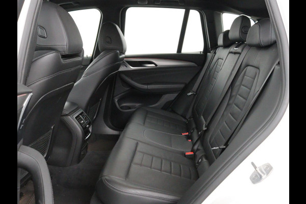 BMW X3 xDrive20i High Executive | M Sport | Leder | Stoelverwarming | Camera | Live Cockpit | Full LED | Sportstoelen | Navigatie | DAB