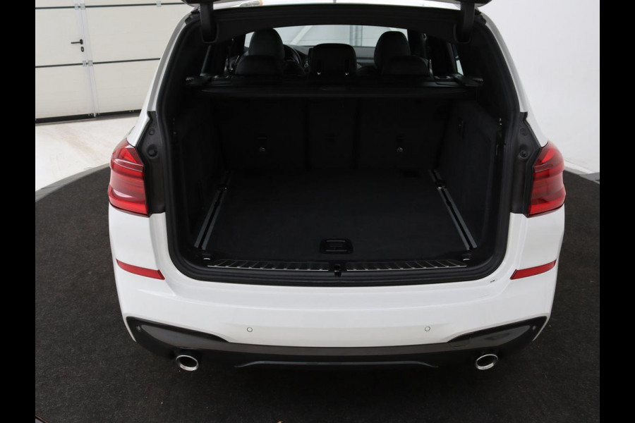 BMW X3 xDrive20i High Executive | M Sport | Leder | Stoelverwarming | Camera | Live Cockpit | Full LED | Sportstoelen | Navigatie | DAB