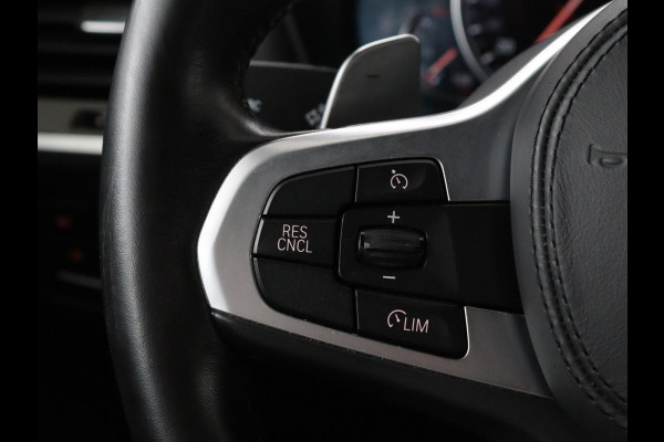 BMW X3 xDrive20i High Executive | M Sport | Leder | Stoelverwarming | Camera | Live Cockpit | Full LED | Sportstoelen | Navigatie | DAB