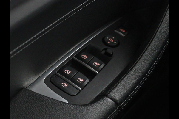 BMW X3 xDrive20i High Executive | M Sport | Leder | Stoelverwarming | Camera | Live Cockpit | Full LED | Sportstoelen | Navigatie | DAB