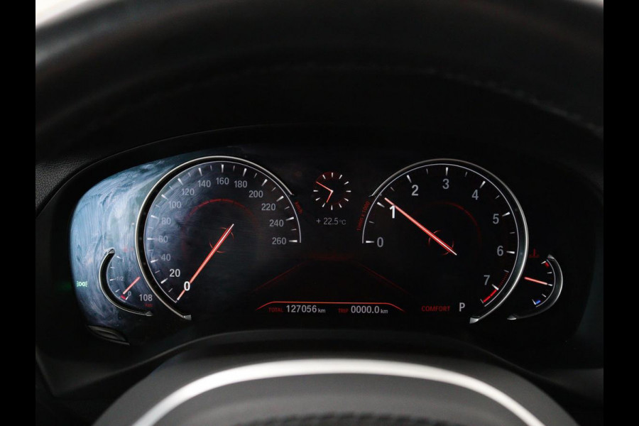 BMW X3 xDrive20i High Executive | M Sport | Leder | Stoelverwarming | Camera | Live Cockpit | Full LED | Sportstoelen | Navigatie | DAB