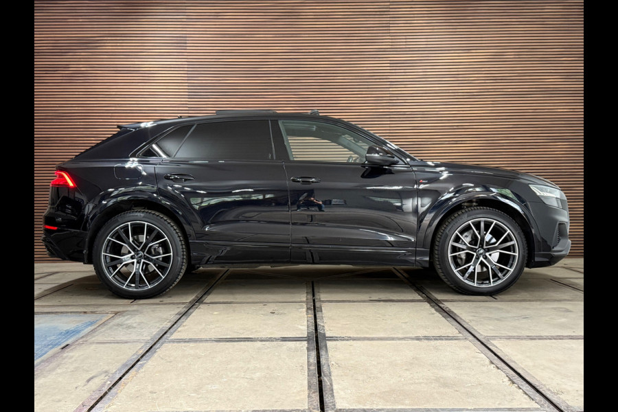 Audi Q8 55 TFSI quattro Pro Line Plus PANO/ MATRIX LED/ 22INCH/ BANG&OLUFSEN
