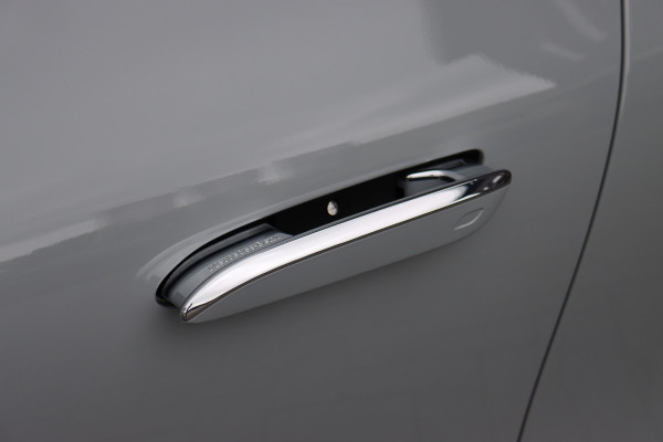 Mercedes-Benz EQE 350 AMG Line 89 kWh | Airmatic | Distronic Pro | Memory | Panoramadak | Burmester | Verwarmd Stuurwiel | Keyless Go | Camera | Warmtepomp | Leder |