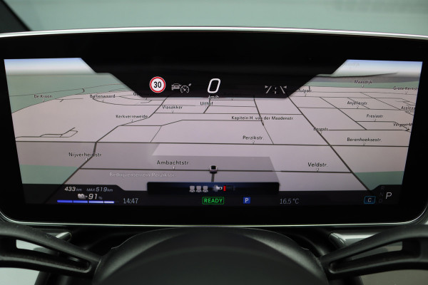 Mercedes-Benz EQE 350 AMG Line 89 kWh | Airmatic | Distronic Pro | Memory | Panoramadak | Burmester | Verwarmd Stuurwiel | Keyless Go | Camera | Warmtepomp | Leder |