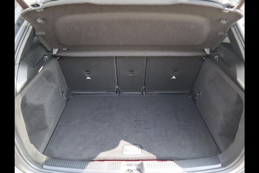 Mercedes-Benz B-Klasse 250 e Business Solution AMG | Panorama | Sfeerverlichting |