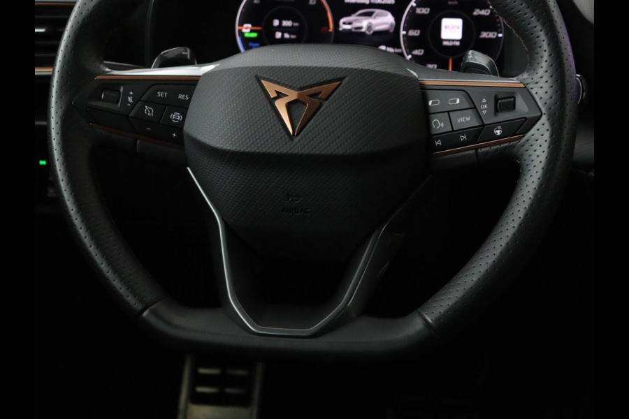 CUPRA Leon 1.4 e-Hybrid VZ | 245pk | Stuurverwarming | Navigatie | Sfeerverlichting | Full LED | Keyless | Sportstoelen | Magnetic Tech Matt | PHEV