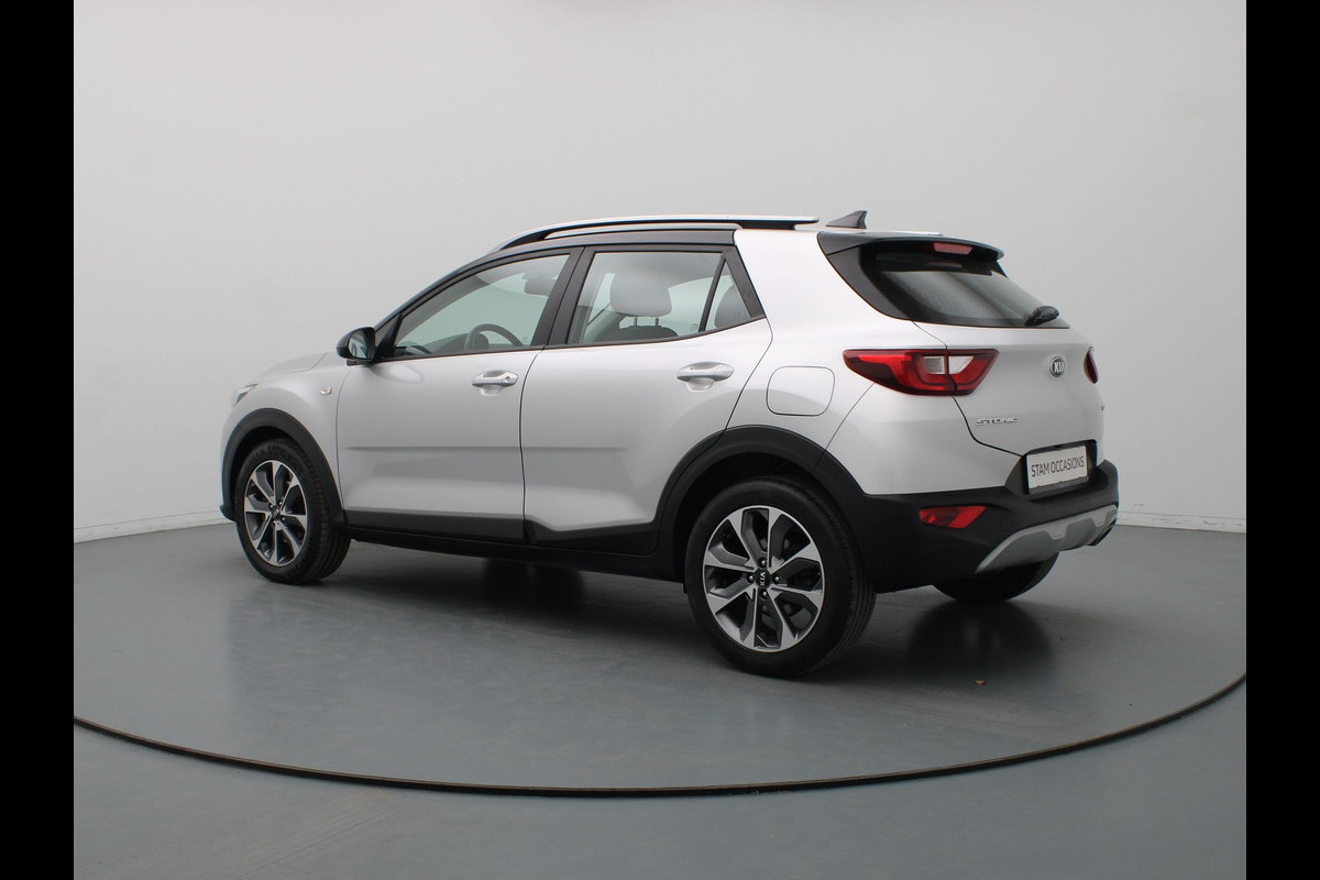 Kia Stonic 100pk T-GDi DynamicLine Camera | Climate | Cruise | Navi | Parkeersens. achter Kia Stonic 100pk T-GDi DynamicLine Camera | Climate | Cruise | Navi | Parkeersens. achter