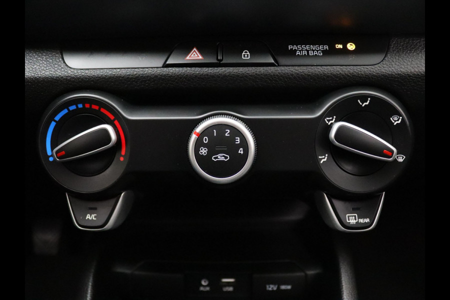 Kia Stonic 100pk T-GDi DynamicLine Camera | Climate | Cruise | Navi | Parkeersens. achter