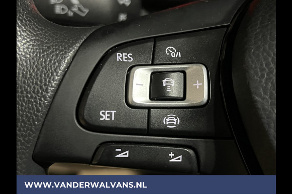 Volkswagen Crafter 2.0 TDI 141pk L3H2 L2H1 Euro6 Airco | Camera | Navigatie | Apple Carplay | Adaptieve Cruisecontrol Android Auto, Parkeersensoren, Stoelverwarming, Bijrijdersbank