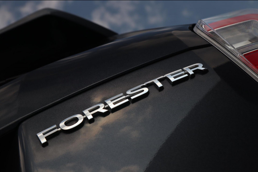 Subaru Forester 2.0 Premium / PANODAK / CAMERA / STOELVERW / TREKHAAK