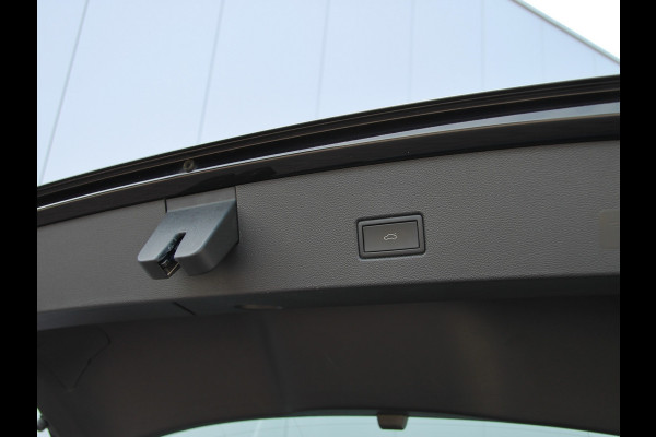 Volkswagen T-Roc 1.5 TSI 150pk DSG Style | Acc | Lane | Camera