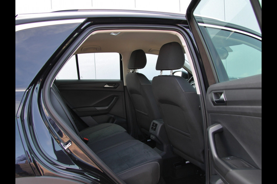 Volkswagen T-Roc 1.5 TSI 150pk DSG Style | Acc | Lane | Camera