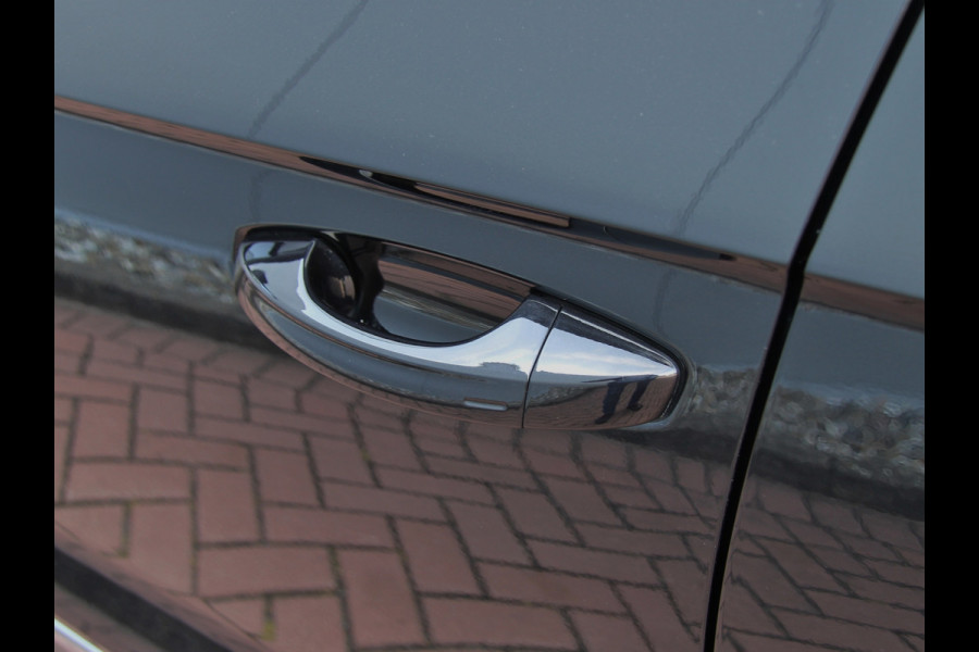 Volkswagen T-Roc 1.5 TSI 150pk DSG Style | Acc | Lane | Camera