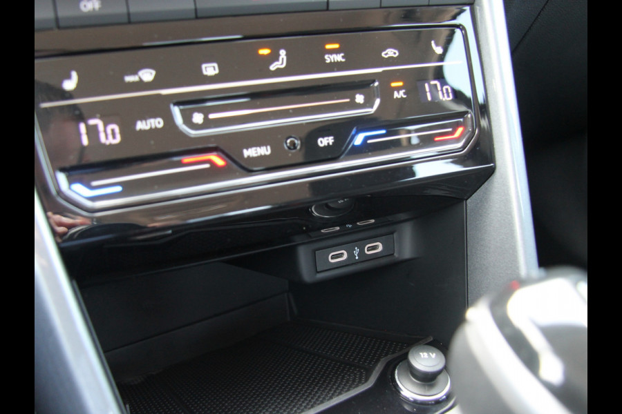 Volkswagen T-Roc 1.5 TSI 150pk DSG Style | Acc | Lane | Camera