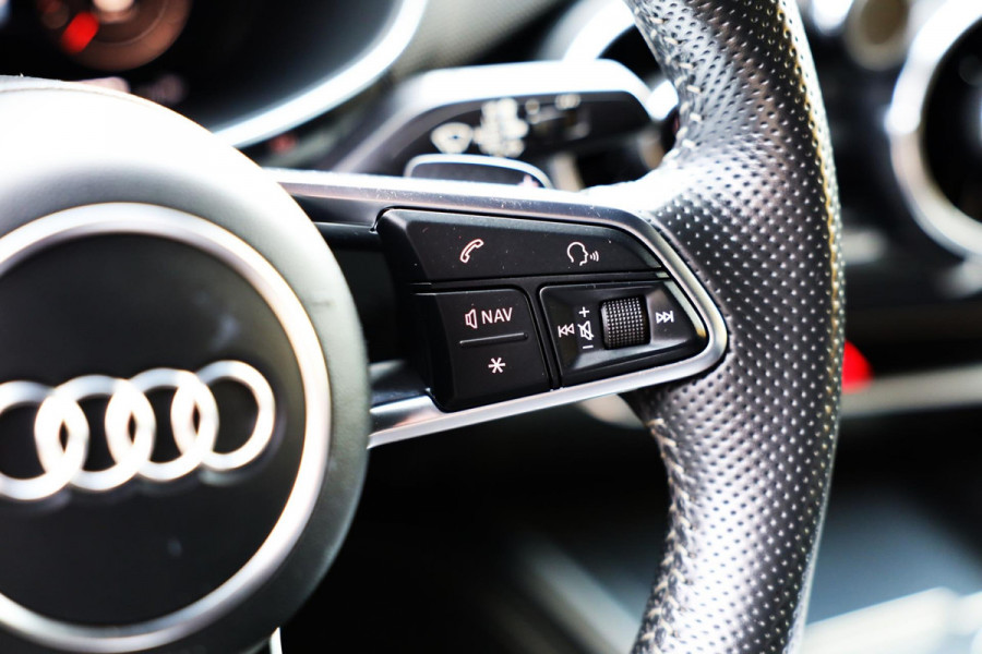 Audi TT 2.0 TFSI Quattro S Line / 230 PK / AUT / Navi / Airco / Virtual Cockpit / Camera / Lane Assist / Cruise Control / 20 Inch