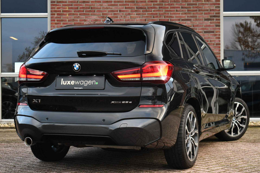 BMW X1 xDrive25e M-Sport Trekhaak 19inch DAB El-Klep