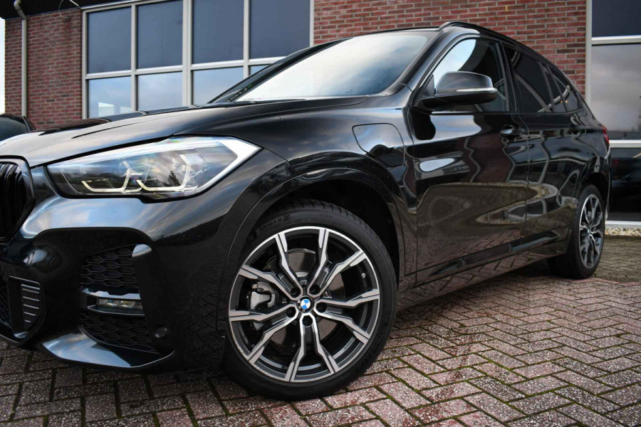 BMW X1 xDrive25e M-Sport Trekhaak 19inch DAB El-Klep
