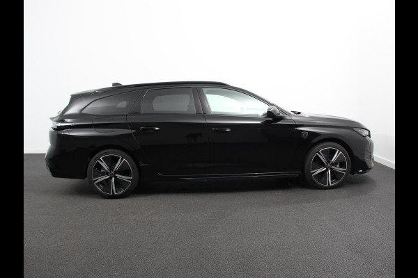 Peugeot 308 1.2 PureTech GT | DEMO ! | Climate control Adaptive cruise control Parkeersensoren Achteruitrijcamera Navigatie Voorstoelen verwarmd LED Apple Carplay/ Android Auto