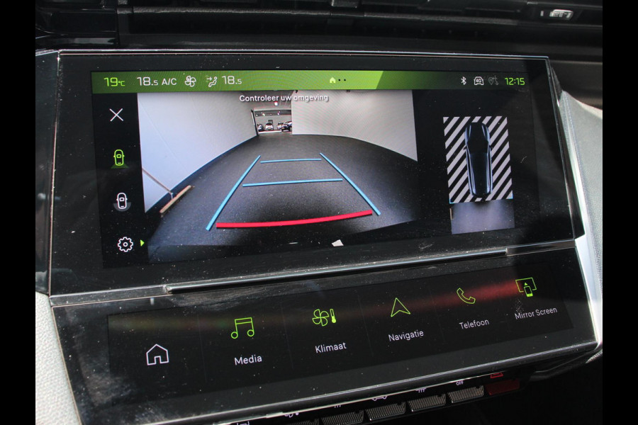 Peugeot 308 1.2 PureTech GT | DEMO ! | Climate control Adaptive cruise control Parkeersensoren Achteruitrijcamera Navigatie Voorstoelen verwarmd LED Apple Carplay/ Android Auto