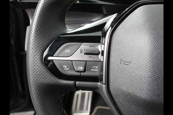 Peugeot 308 1.2 PureTech GT | DEMO ! | Climate control Adaptive cruise control Parkeersensoren Achteruitrijcamera Navigatie Voorstoelen verwarmd LED Apple Carplay/ Android Auto