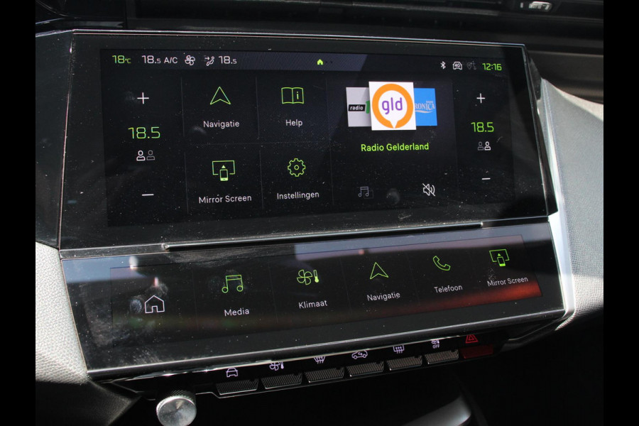 Peugeot 308 1.2 PureTech GT | DEMO ! | Climate control Adaptive cruise control Parkeersensoren Achteruitrijcamera Navigatie Voorstoelen verwarmd LED Apple Carplay/ Android Auto
