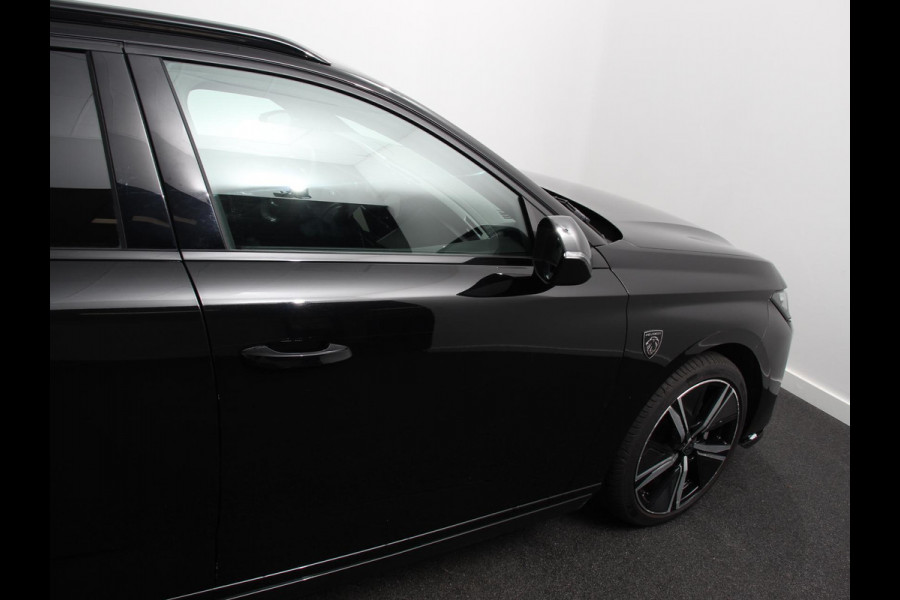 Peugeot 308 1.2 PureTech GT | DEMO ! | Climate control Adaptive cruise control Parkeersensoren Achteruitrijcamera Navigatie Voorstoelen verwarmd LED Apple Carplay/ Android Auto