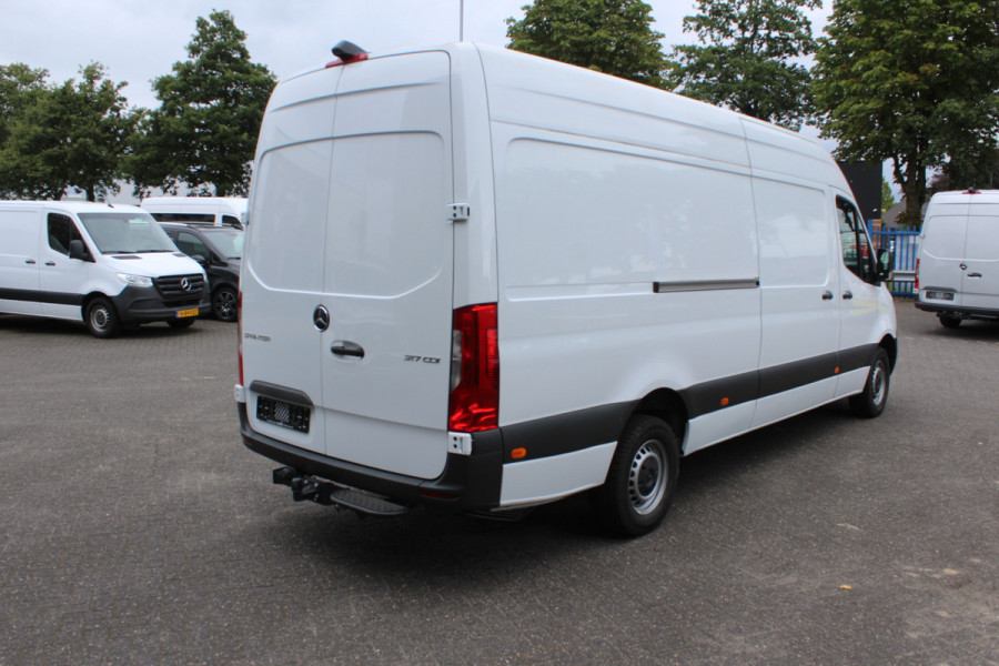 Mercedes-Benz Sprinter 317 CDI L3H2 RWD 3500kg Trekhaak, MBUX navigatie en camera, Brake assyst, Etc.