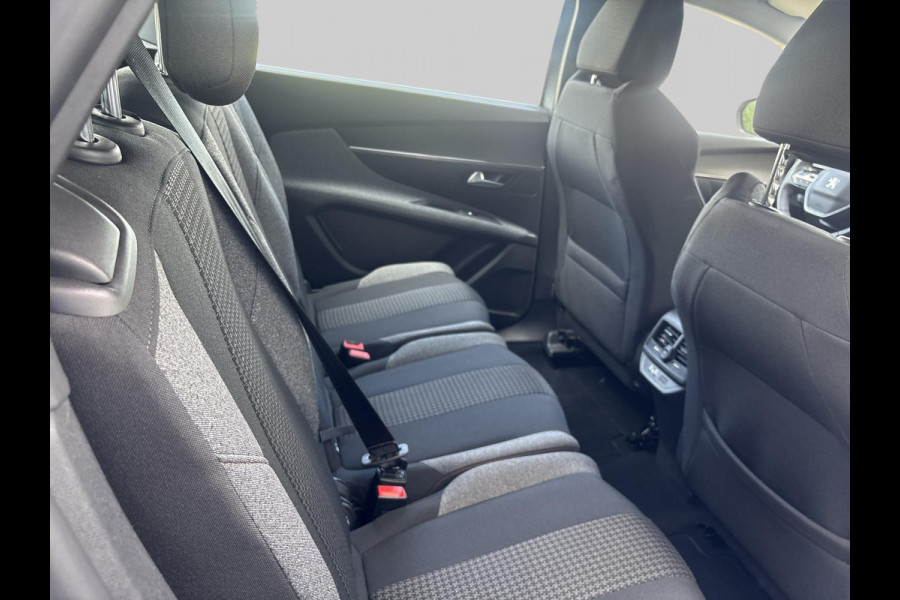 Peugeot 5008 1.2 PureTech Blue Lease Active | 7-zitter | trekhaak