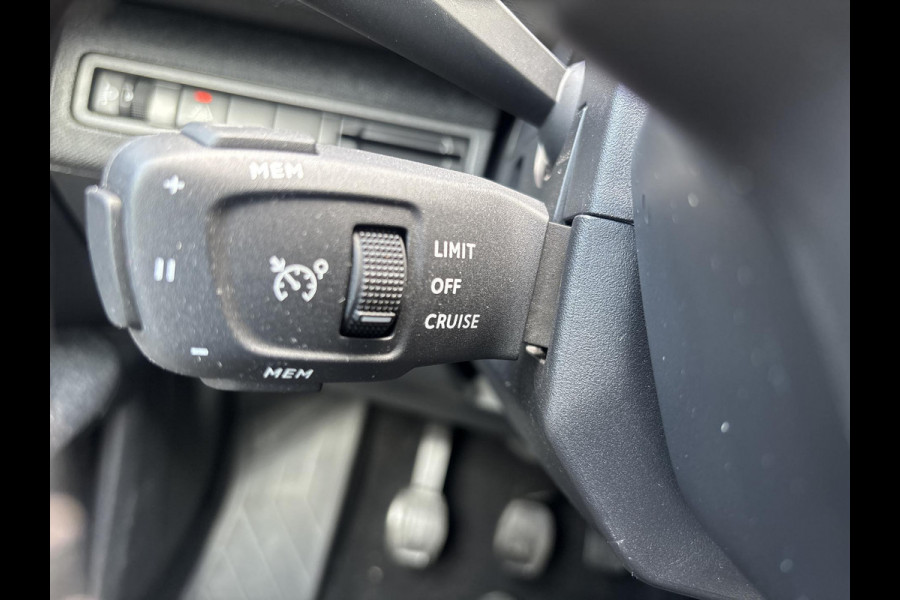 Peugeot 5008 1.2 PureTech Blue Lease Active | 7-zitter | trekhaak