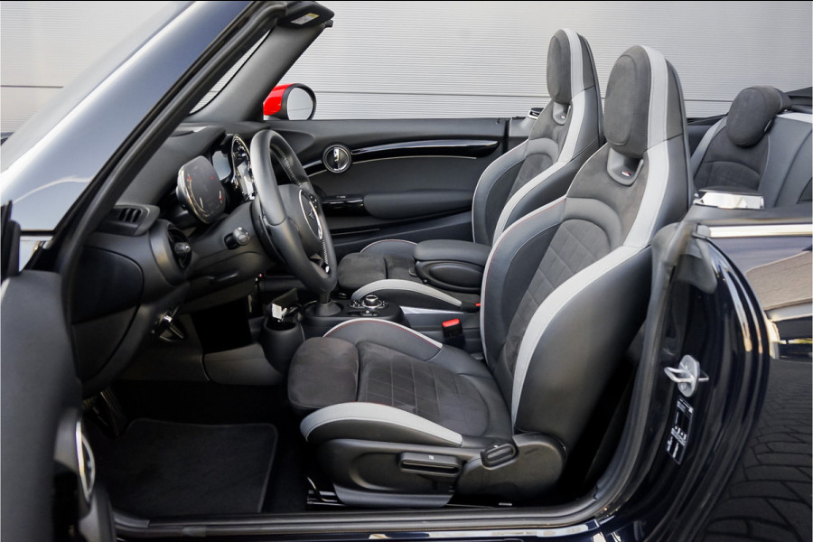 MINI Cabrio 2.0 Cooper S John Cooper Works CarPlay ACC Adaptief Onderstel